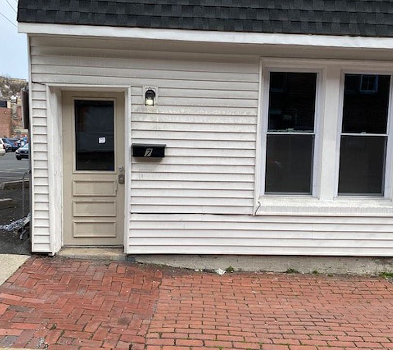 1st image of 218 W Market St #7