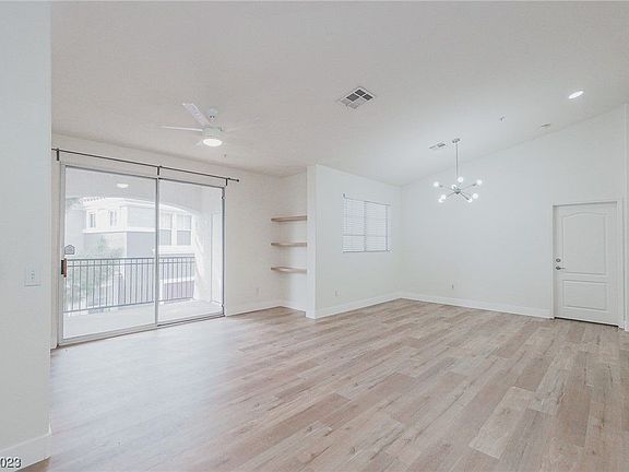 2nd image of 2325 Windmill Pkwy APT 1623