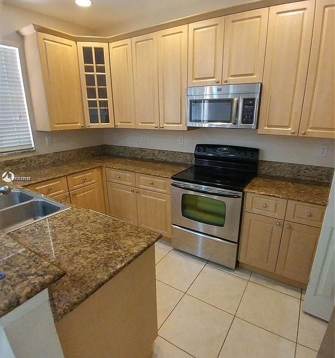 1st image of 6512 Hidden Cove Dr