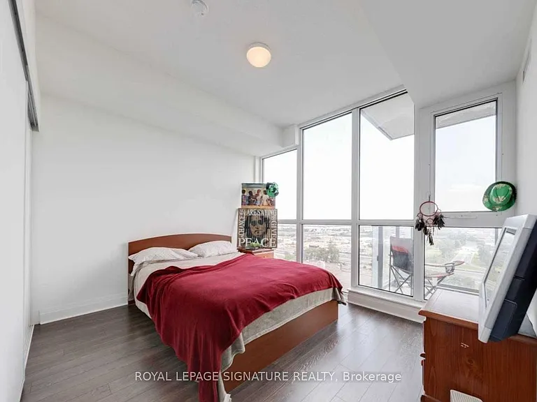 17 Zorra St #1407 — Photo 6