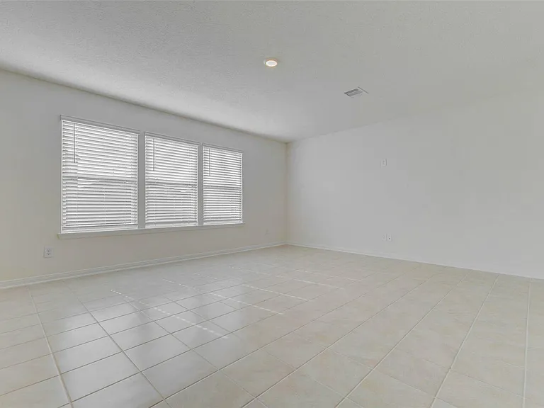 7706 Coral Key Dr — Photo 7