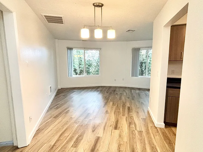 2222 Apartments — Photo 31