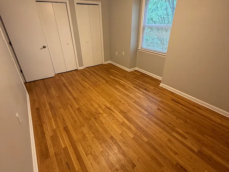 38 Raleigh Ct — Photo 11