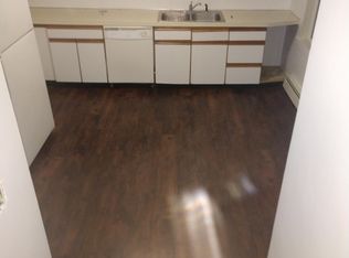 16 Mill St, Hope, RI 02831