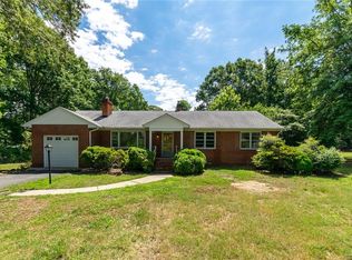 1033 Grapevine Rd, Sandston, VA 23150