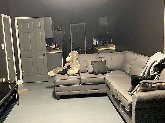 3rd image of 17305 Avondale Cir