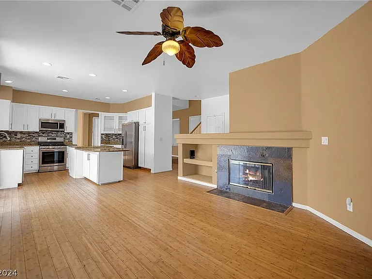 358 Velino Ave — Photo 9