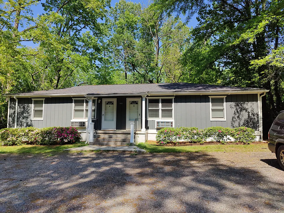 Duplex at end of street, with huge backyard and woods
