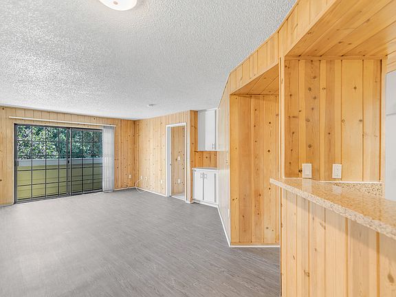 4th image of 6929 Kester Ave #112