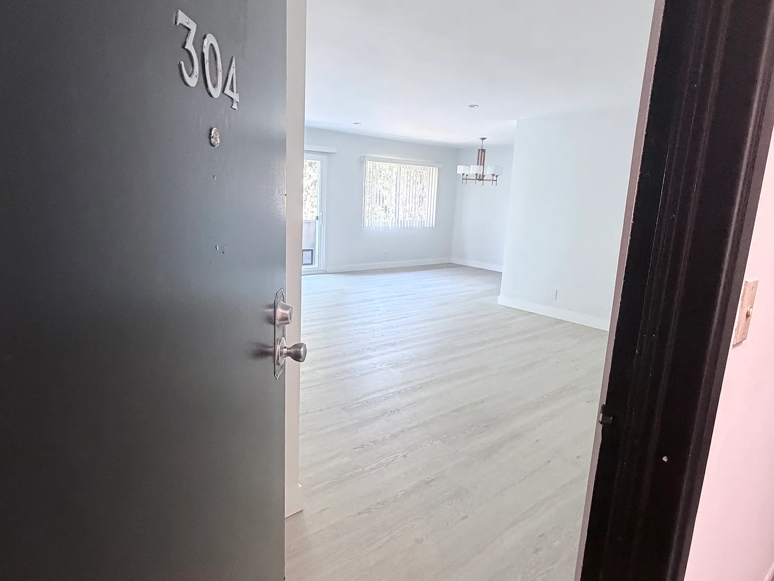 2 bed, 1400 sqft, $3,595 — Photo 3