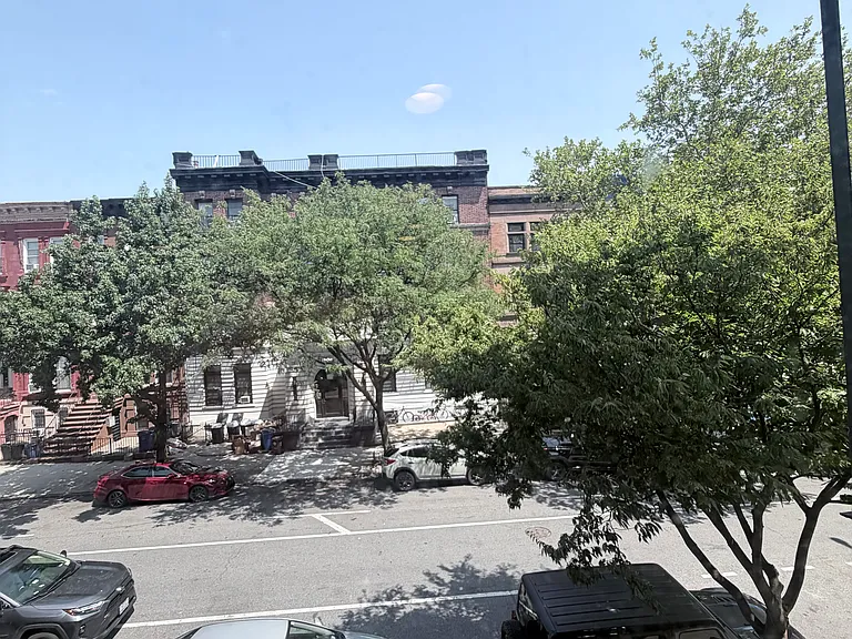 654 Saint Marks Ave #2-A — Photo 4