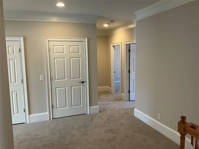 6193 Spalding Dr — Photo 22