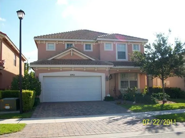 5951 SE Crooked Oak Ave, Hobe Sound, FL 33455