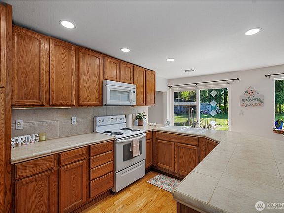 5th image of 10749 7th Avenue SE