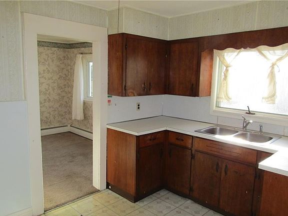 4th image of 21 Maltby St
