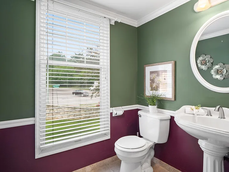 2122 Park Forest Dr — Photo 16