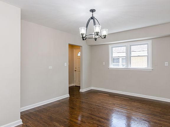 5th image of 597 Mackinaw Ave