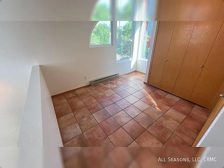 127 Yale Ave — Photo 9