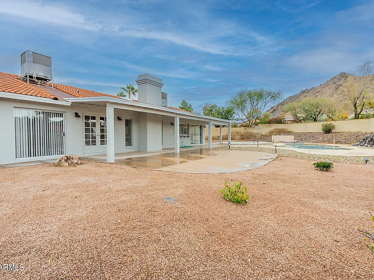 2318 E Lupine Ave — Photo 58