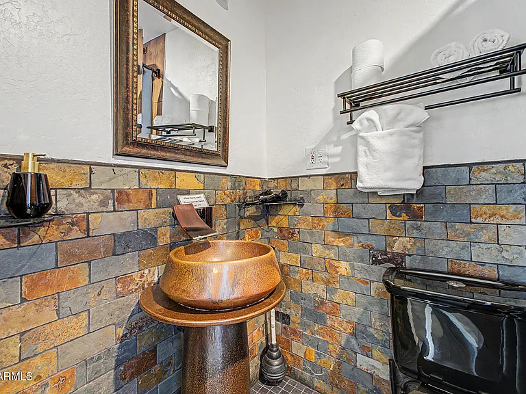 1221 E Mescal St — Photo 12