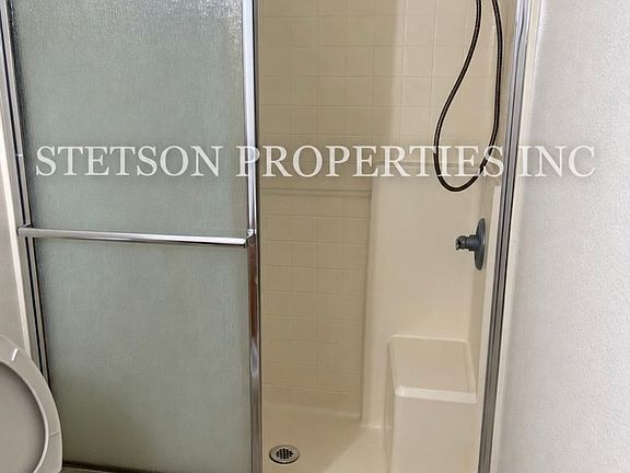 5th image of 960 N Indiana St APT B