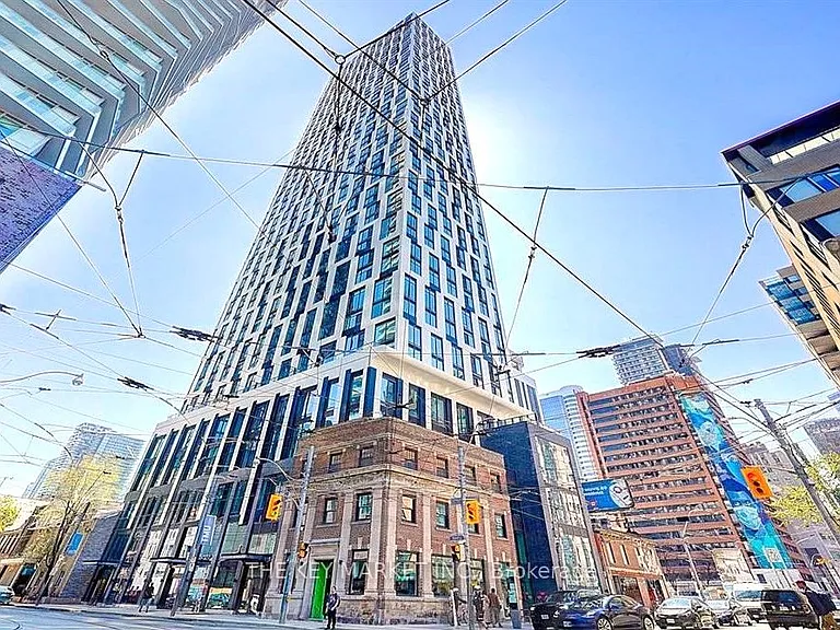 252 Church St #5110 — Photo 4