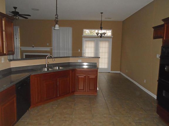 5th image of 7016 Fernbank Ln