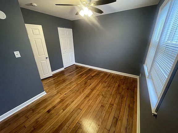 2nd image of 19 Liberty St