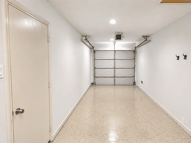 13914 Bonnington Dr — Photo 18
