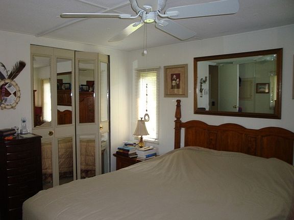 5th image of 1023 Laura St