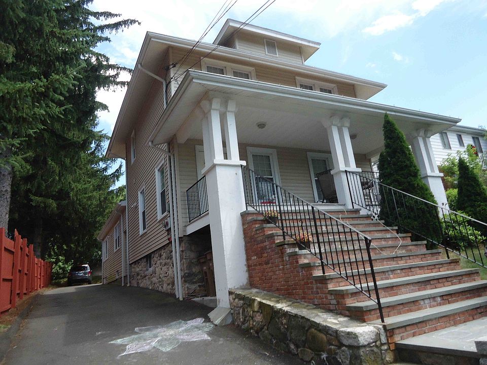 2nd image of 139 Highview Ave #1