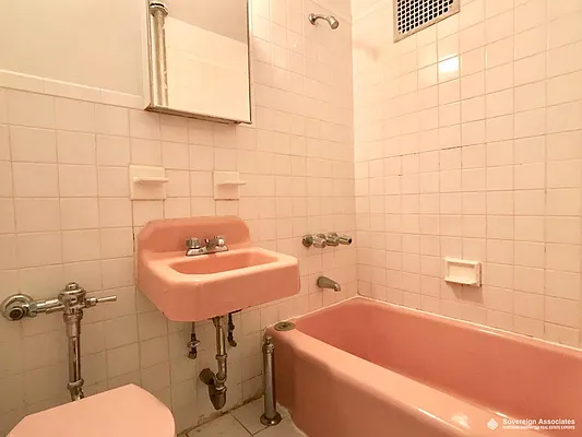 Rented by Sovereign Associates | media 12