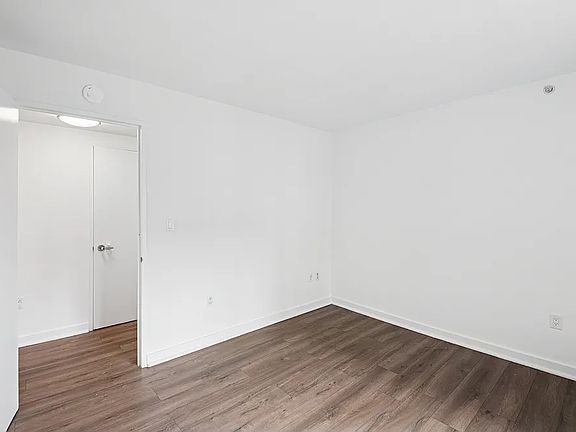 2nd image of 153-30 89th Ave #938
