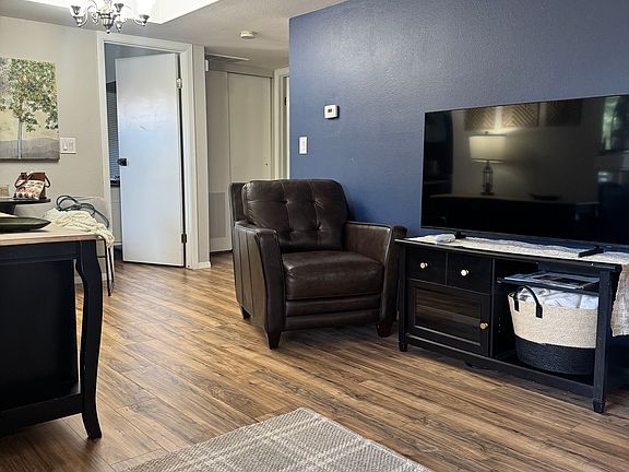 4th image of 7311 Huntsmen Cir APT C