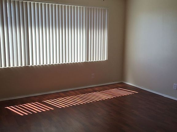 5th image of 1318 W 227th St #M
