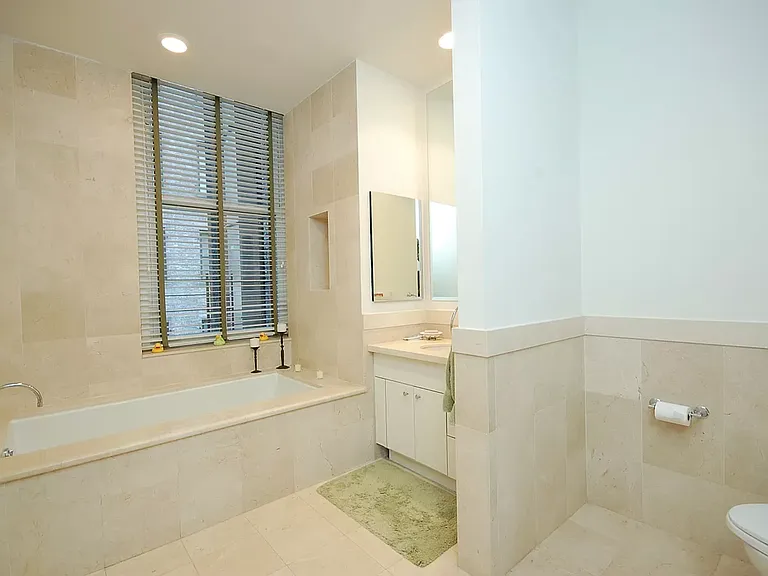 73 Worth St #4A — Photo 17