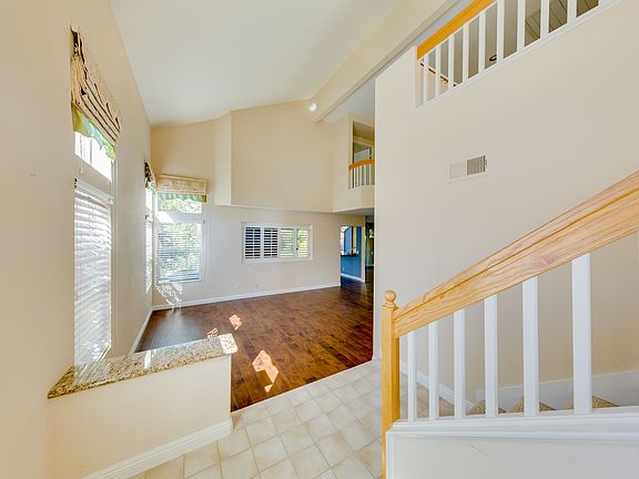 3rd image of 12102 Briarleaf Way