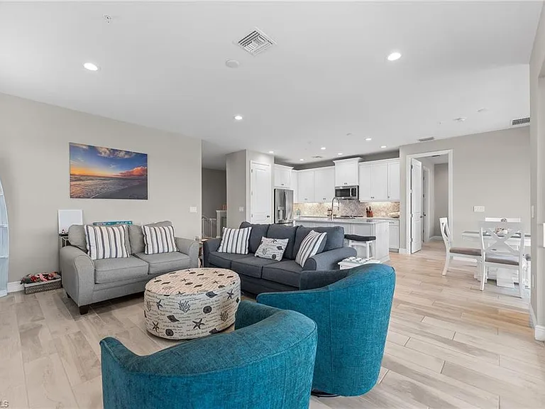 2609 Seychelles Cir #1608 — Photo 7