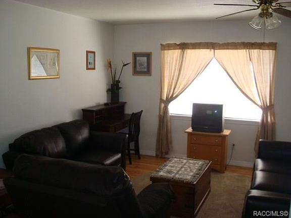 3rd image of 8521 N Pine Needle Ter