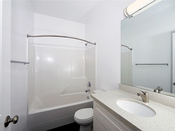 3rd image of 1148 W Spring Valley Ln #D064ec4c3