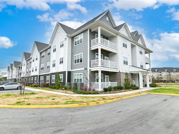 1501 Waitsel Dr #106, Chesapeake, VA 23320