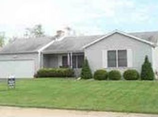 30 Primrose Ln, Sycamore, IL 60178