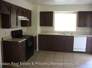 6350 Summerfield Dr, Bakersfield, CA 93313