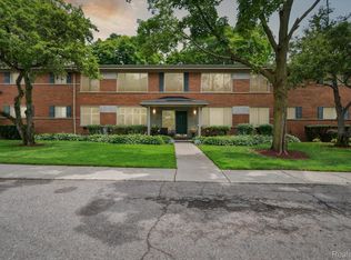 850 N Adams Rd UNIT 5, Birmingham, MI 48009