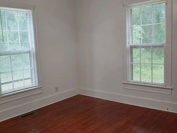 2nd image of 318 S Limestone St