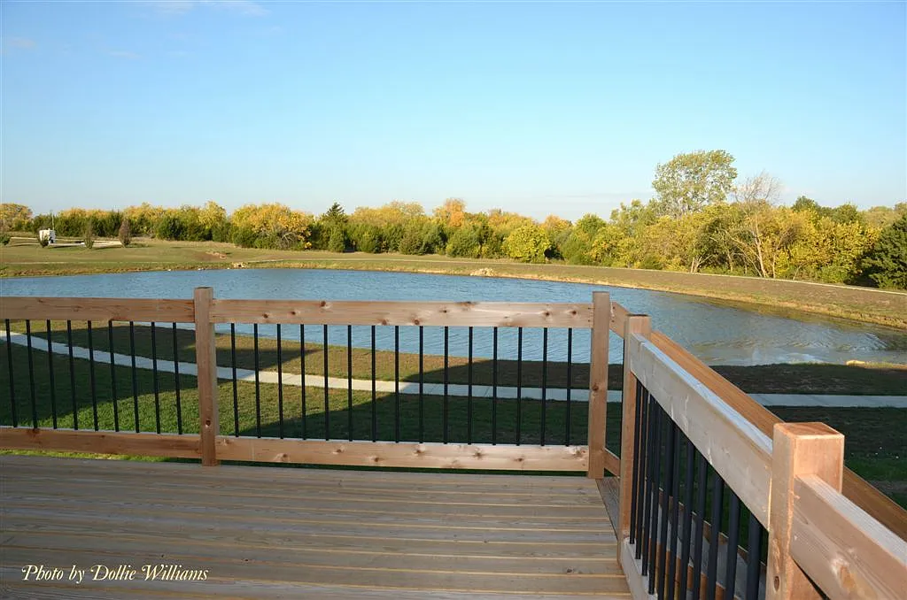 4 bed, 2500 sqft, $2,495 — Photo 3