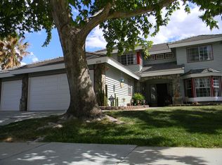 6050 Caleche Rd, Quartz Hill, CA 93536