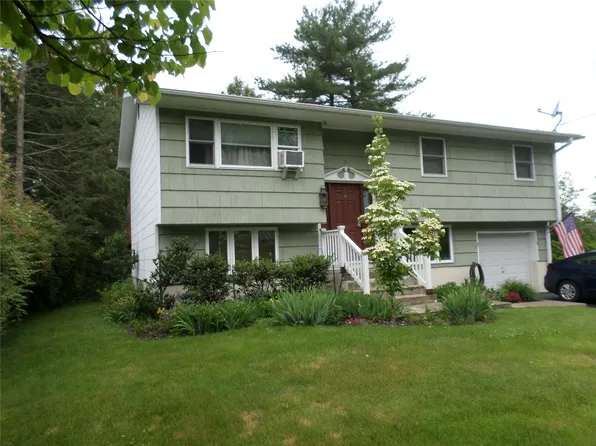 6 Kingsville Drive, Monroe, NY 10950