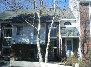 204 Tall Oaks Dr UNIT B, Weymouth, MA 02190