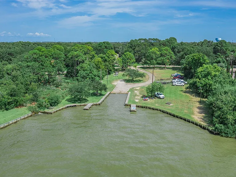 1623 Lake Arbor Dr — Photo 45